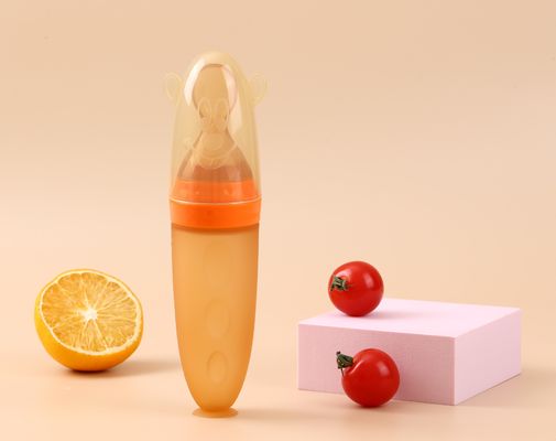 good price Baby Product Baby Cereal Squeeze Feeding Spoon Silicone Baby Feeder Bottle With Spoon And Suction Cup Bottom online